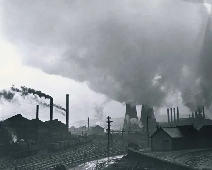 Framed Print : Cooling towers and smoking chimneys pollute the air at a Sheffield industrial site Framed Print : Cooling towers and smoking chimneys pollute the air at a Sheffield industrial site