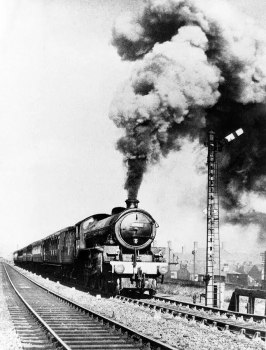 Framed Print : Copley Hill class steam locomotive B1 4-6-0 number 61387 attacks the 1-in-50 from Holbeck