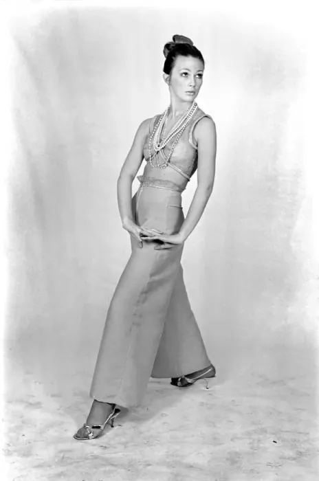 Framed Print : Corolyn Smith in see through dress. December 1969 Z11769-002