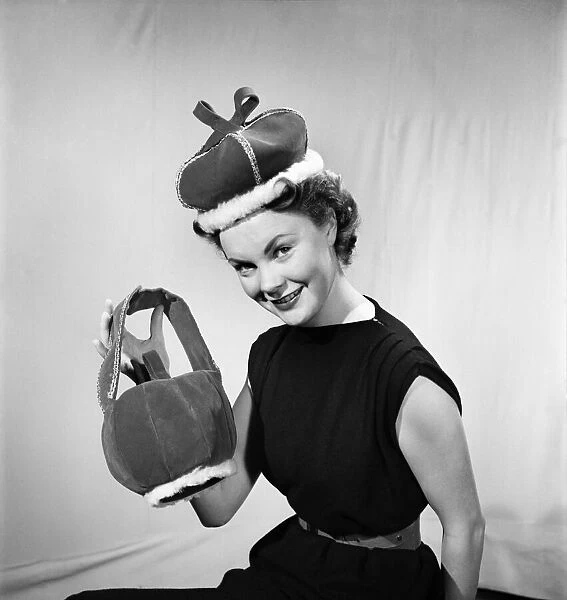 Coronation Headgear. Hat fashion for coronation year : January 1953. January 1953 D286
