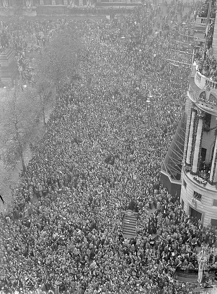 Coronation of King George VI. Part of the huge crowd gathered in Trafalgar Square