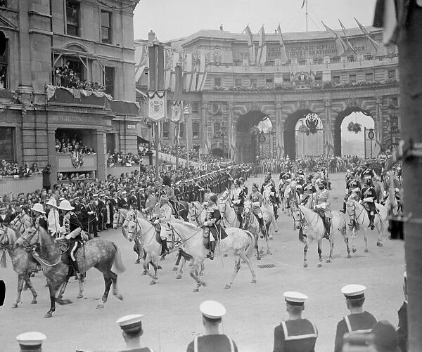 Coronation of King George VI. Indian cavalry soldiers on horseback make their way
