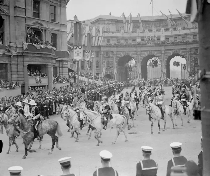 Framed Print : Coronation of King George VI. Indian cavalry soldiers on horseback make their way