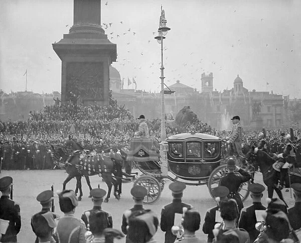 Coronation of King George VI. The procession passes through Trafalgar Square as
