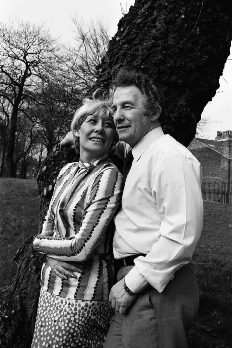 Framed Print : Coronation Street actress Liz Dawn with Derek Bennett. 18th April 1982 Framed Print : Coronation Street actress Liz Dawn with Derek Bennett. 18th April 1982