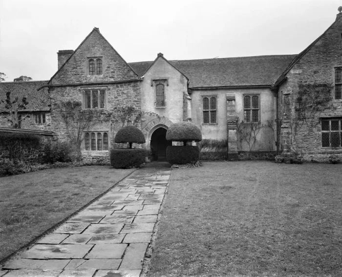 Framed Print : Cothay Manor, near Wellington, Somerset February 1975 75-00699-002 Framed Print : Cothay Manor, near Wellington, Somerset February 1975 75-00699-002