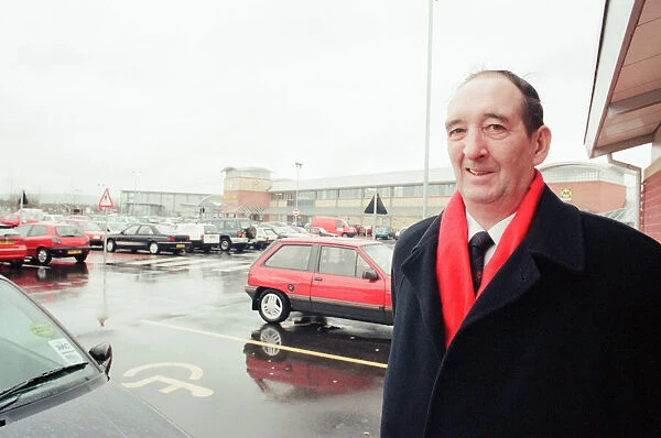 Councillor Ron Regan, at Berwick Hills new complex, Middlesbrough, 17th April 1998