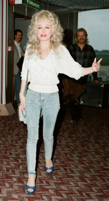 Framed Print : Country & Western singer Dolly Parton pictured here at London Airport shortly after Framed Print : Country & Western singer Dolly Parton pictured here at London Airport shortly after
