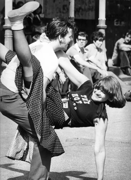 Framed Print : A couple enjoying rock n roll dancing - Jiving 01  /  06  /  82 circa