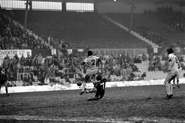 Coventry 0 v. Manchester City 1. December 1981 MF04-03-005
