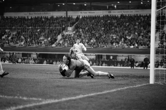 Framed Print : Coventry 2 -1 Aston Villa, First Division game held at Highfield Road. 26th November 1988 Framed Print : Coventry 2 -1 Aston Villa, First Division game held at Highfield Road. 26th November 1988
