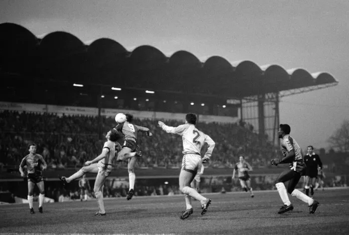 Framed Print : Coventry 2 -1 Aston Villa, First Division game held at Highfield Road. 26th November 1988
