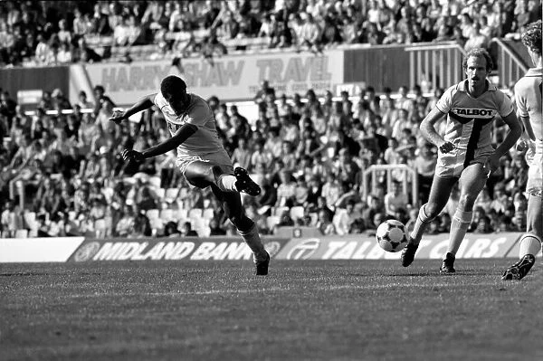Coventry 4 v. Leeds United 0. September 1981 MF03-09-017