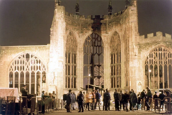 Coventry Cathedral Cyrenian Sleep Out. Crowds prepare to spend the 4th annual night