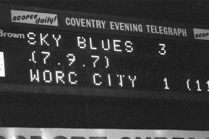Framed Print : Coventry City 3-1 Worcester City, FA Cup Third Round match at Highfield Road Framed Print : Coventry City 3-1 Worcester City, FA Cup Third Round match at Highfield Road