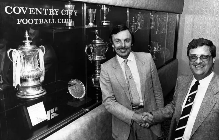 Framed Print : Coventry City Chairman John Poynton (right) shakes hands with City vice-president Graham