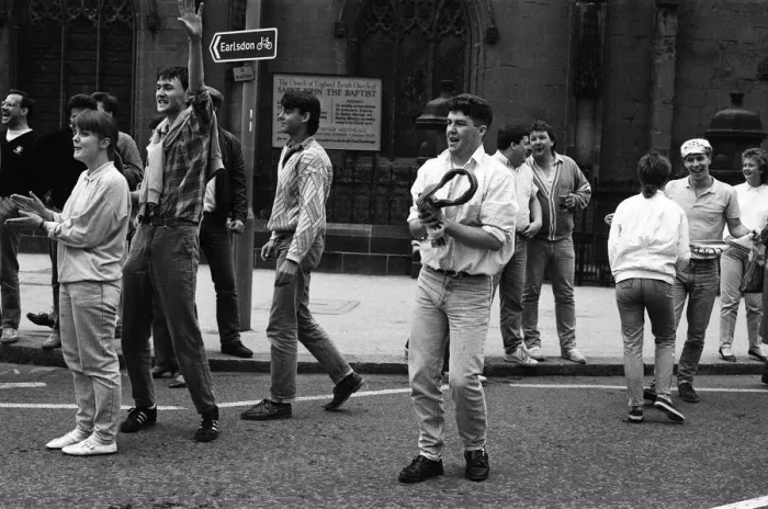 Framed Print : Coventry City fans celebrate the 1987 FA Cup Final, Coventry City beat Tottenham Hotspur Framed Print : Coventry City fans celebrate the 1987 FA Cup Final, Coventry City beat Tottenham Hotspur