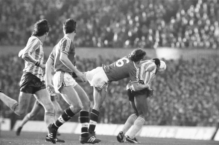 Framed Print : Coventry City v Manchester United in the FA Cup 4th round