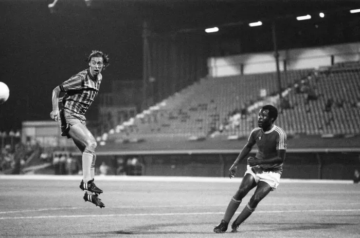 Framed Print : Coventry City v Zimbabwe, Pre Season Friendly at Highfield Road, Friday 19th August 1983 Framed Print : Coventry City v Zimbabwe, Pre Season Friendly at Highfield Road, Friday 19th August 1983