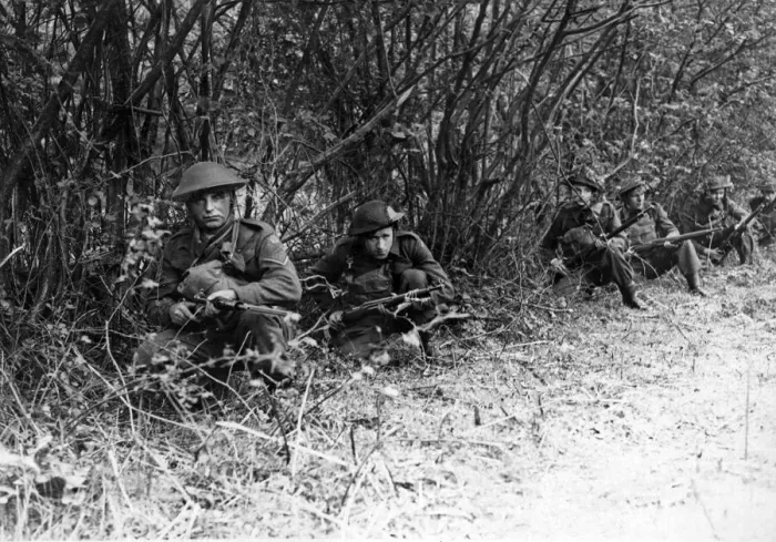 Framed Print : A covering party coming up in the Monmouthshire exercise. May 1942 Framed Print : A covering party coming up in the Monmouthshire exercise. May 1942