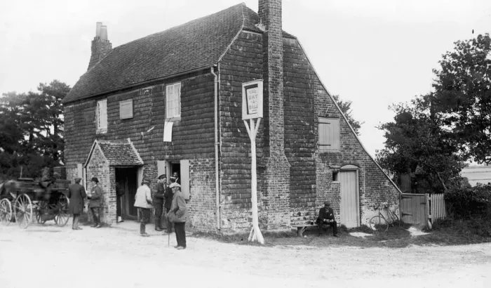Framed Print : The cradle of cricket, The famous Bat and Ball Inn in Hyden Farm Lane, Clanfield Framed Print : The cradle of cricket, The famous Bat and Ball Inn in Hyden Farm Lane, Clanfield