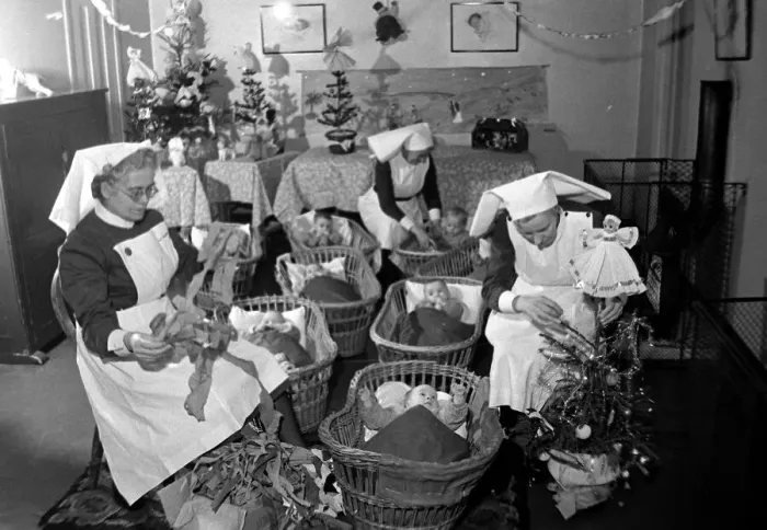 Framed Print : Creche at Holloway Prison December 1951 Framed Print : Creche at Holloway Prison December 1951