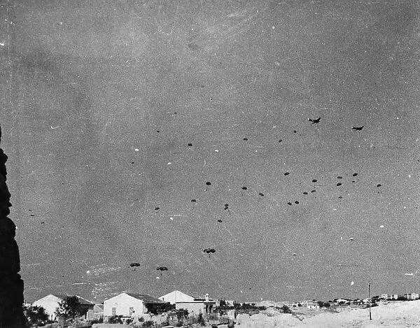 Crete, German parachute troops in action. On Crete, the German bombing of the Herkalion