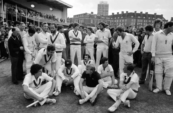 Framed Print : Cricket The Ashes England v Australia 6th Test at The Oval September 1981 Framed Print : Cricket The Ashes England v Australia 6th Test at The Oval September 1981