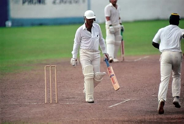 Cricket. England v. Windward Island. March 1990 90-1308A-036