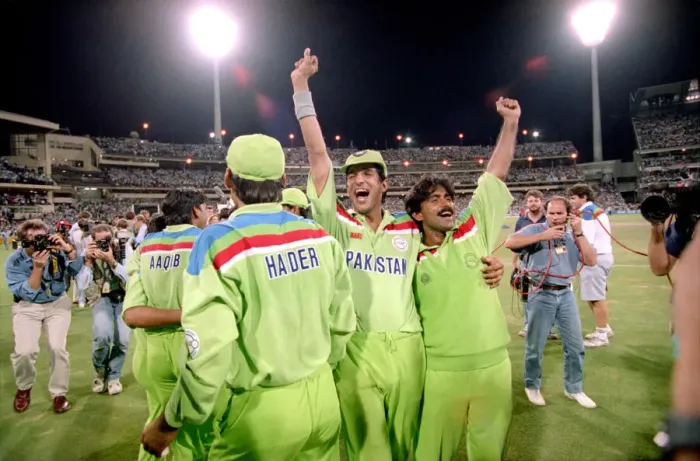 Framed Print : Cricket World Cup 1992 - Australia: Final: England v. Pakistan at Melbourne