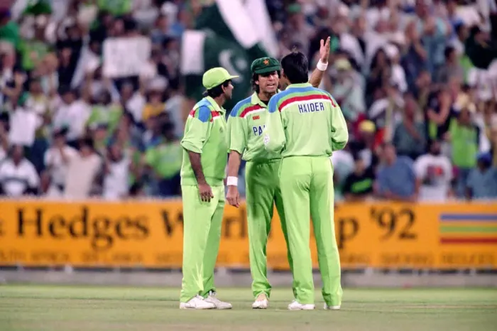 Framed Print : Cricket World Cup 1992 - Australia: Final: England v. Pakistan at Melbourne Framed Print : Cricket World Cup 1992 - Australia: Final: England v. Pakistan at Melbourne
