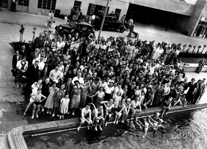 Framed Print : A crowd at Butlins Holiday camp Y2K Circa 1948