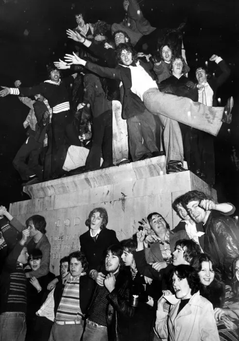 Framed Print : Part of the crowd of New Year revellers who besieged the statue of Lady Godiva in Framed Print : Part of the crowd of New Year revellers who besieged the statue of Lady Godiva in