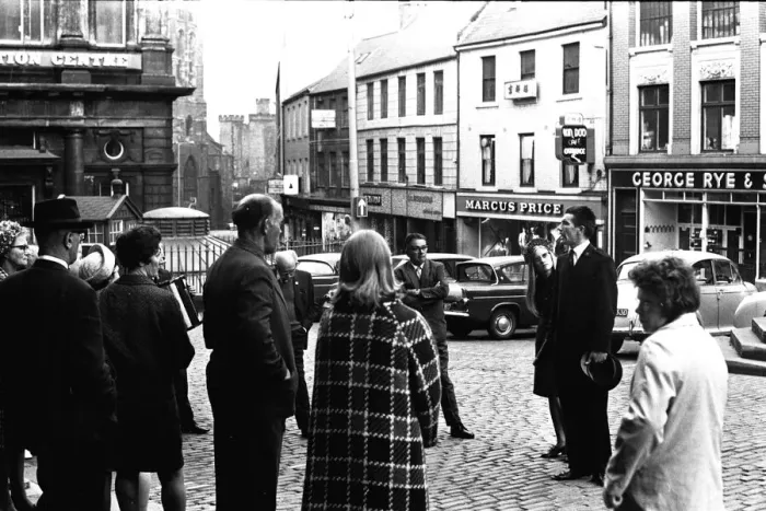 Framed Print : A crowd of people listen to a public speaker in Newcastles Bigg Market 13 July 1970