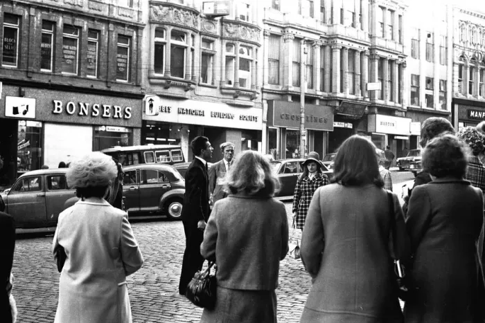 Framed Print : A crowd of people listen to a public speaker in Newcastles Bigg Market 13 July 1970 Framed Print : A crowd of people listen to a public speaker in Newcastles Bigg Market 13 July 1970