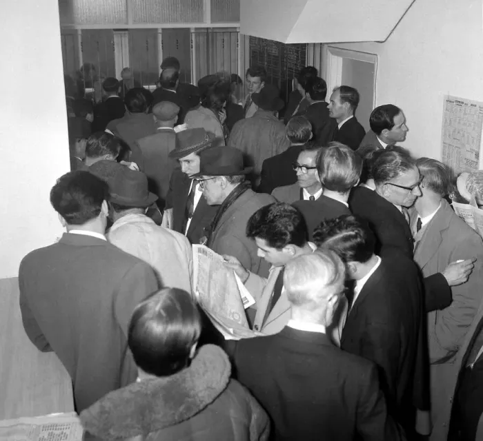 Framed Print : A crowded betting shop in Soho, packed with punters queuing to make bets May 1961