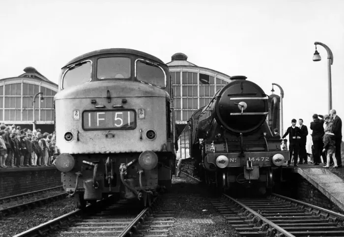 Framed Print : Crowds gathered to see The Flying Scotsman leave Stockton Station Framed Print : Crowds gathered to see The Flying Scotsman leave Stockton Station