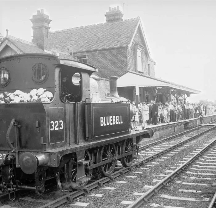 Framed Print : Crowds on the platform at Horsted Keynes station await the arrival of South East Framed Print : Crowds on the platform at Horsted Keynes station await the arrival of South East
