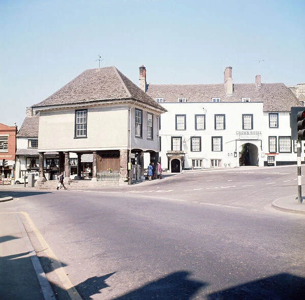 The Crown Hotel in Faringdon, Berkshire. 1973