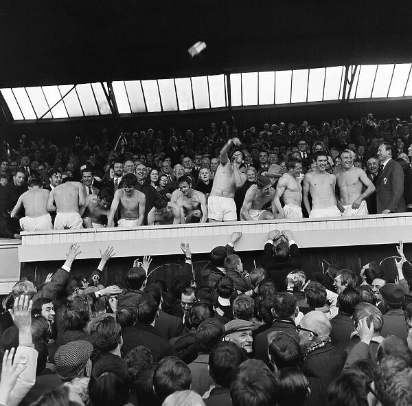 Crystal Palace players celebrate their promotion to the First Division for the first time