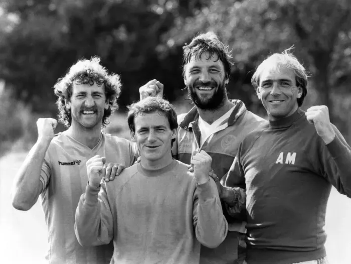 Framed Print : Crystal Palace players left to right: Jim Cannon, Micky Droy Framed Print : Crystal Palace players left to right: Jim Cannon, Micky Droy