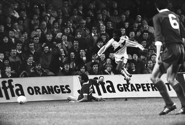 Crystal Palace v. Liverpool. November 1980 LF05-18-014 The final score was a two