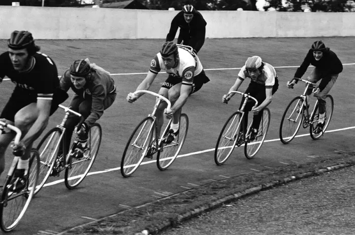Framed Print : Cycling club in Reading, Berkshire. 11th August 1974 Framed Print : Cycling club in Reading, Berkshire. 11th August 1974