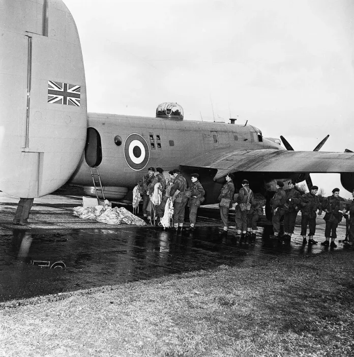 Framed Print : Cyprus Crisis 1956 Paratroopers of the 3rd Battalion prepare to embark on Shackleton Framed Print : Cyprus Crisis 1956 Paratroopers of the 3rd Battalion prepare to embark on Shackleton