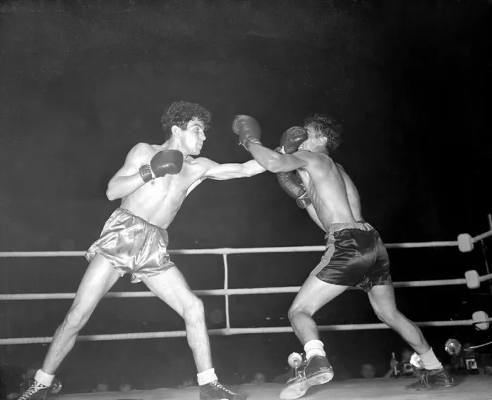 Framed Print : Dai Dower (L) v Hilaire Gaviano September 1954 1950s Boxing in Harringay Framed Print : Dai Dower (L) v Hilaire Gaviano September 1954 1950s Boxing in Harringay