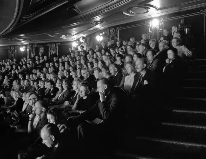 Framed Print : The Daily Herald Radio Show at the London Palladium. 2nd October 1949