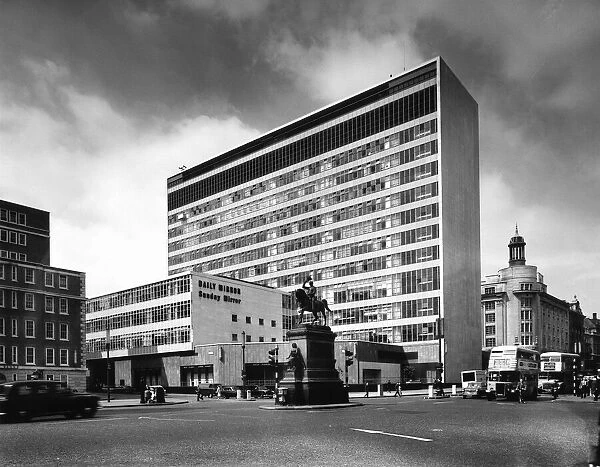 The Daily Mirror building on Holborn Circus in London Circa 1960
