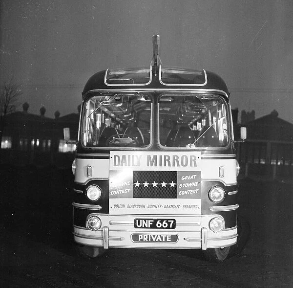 Daily Mirror Bus with signage promoting Great 5 Towns Competition, 5th December 1957