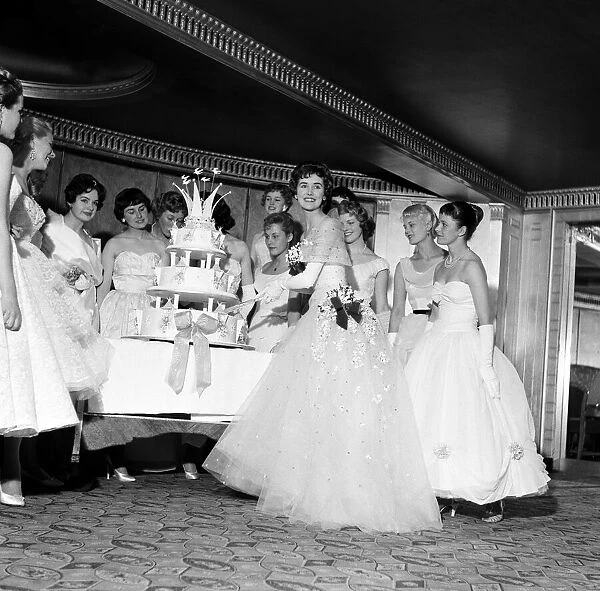 Daily Mirror Debutants Ball 1958 at the Dorchester Hotel in London, 7th May 1958