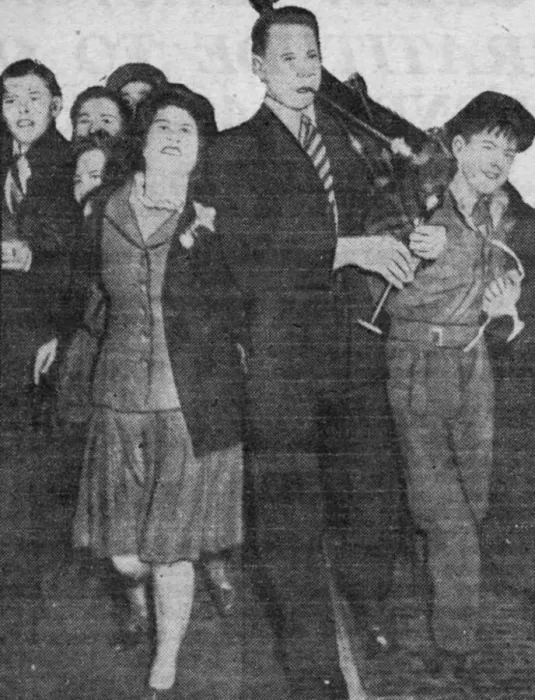 Framed Print : DAILY RECORD PHOTOGRAPH FROM PAPER 9TH MAY 1945 MAN PLAYS BAGPIPES AS VE DAY Framed Print : DAILY RECORD PHOTOGRAPH FROM PAPER 9TH MAY 1945 MAN PLAYS BAGPIPES AS VE DAY